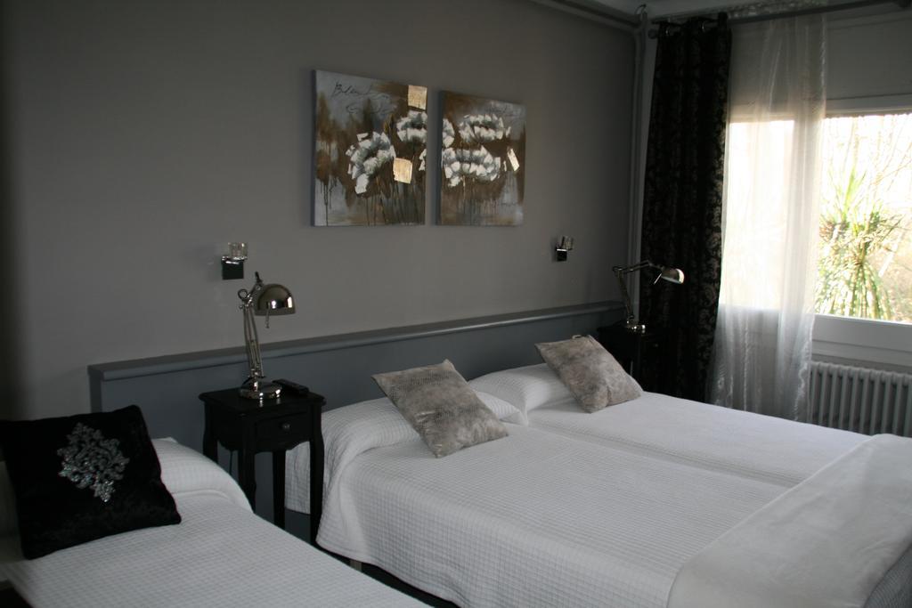 Hotel L'Ast Banyoles Pokój zdjęcie